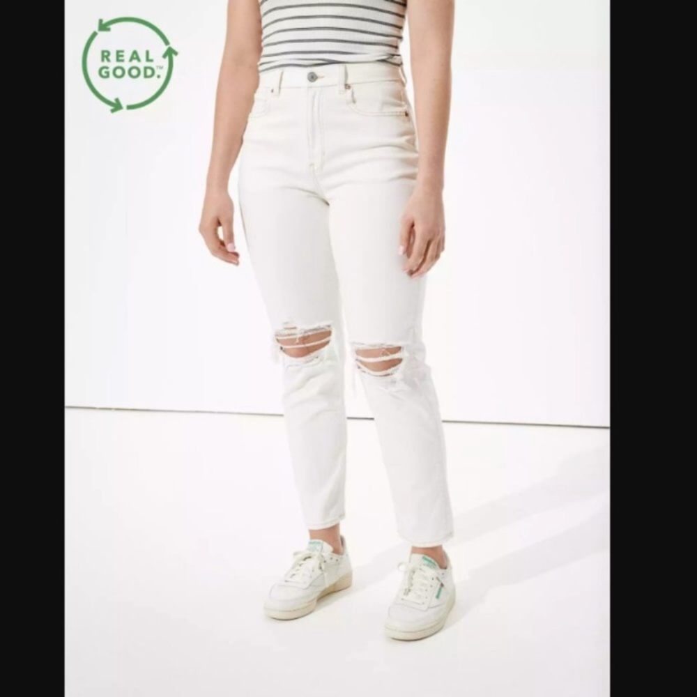 American eagle ivory distressed mom jeans SZ 0